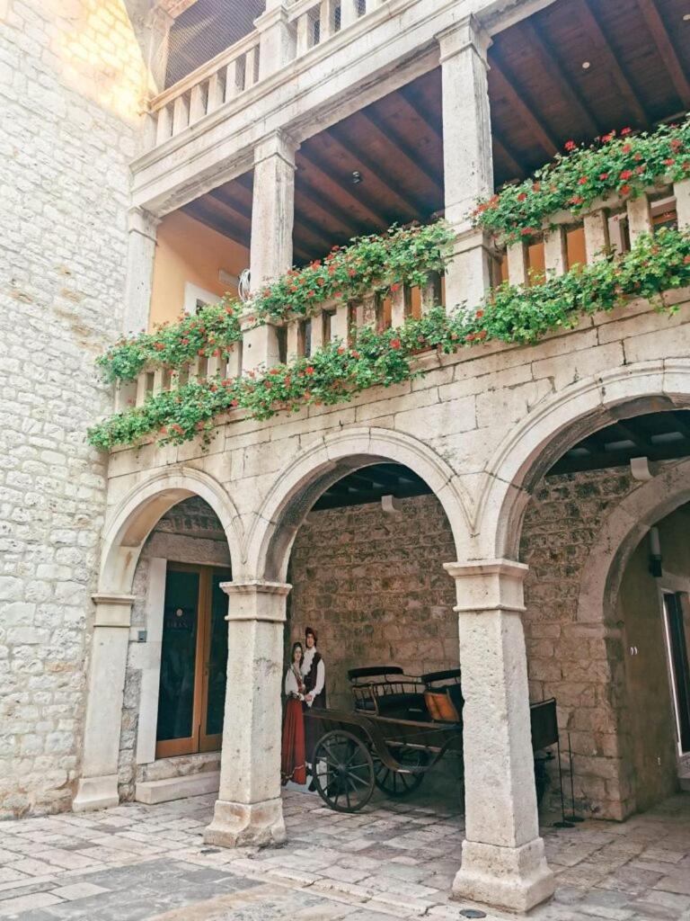 By Osibov, Diamondfish Apartment Kastela Ngoại thất bức ảnh