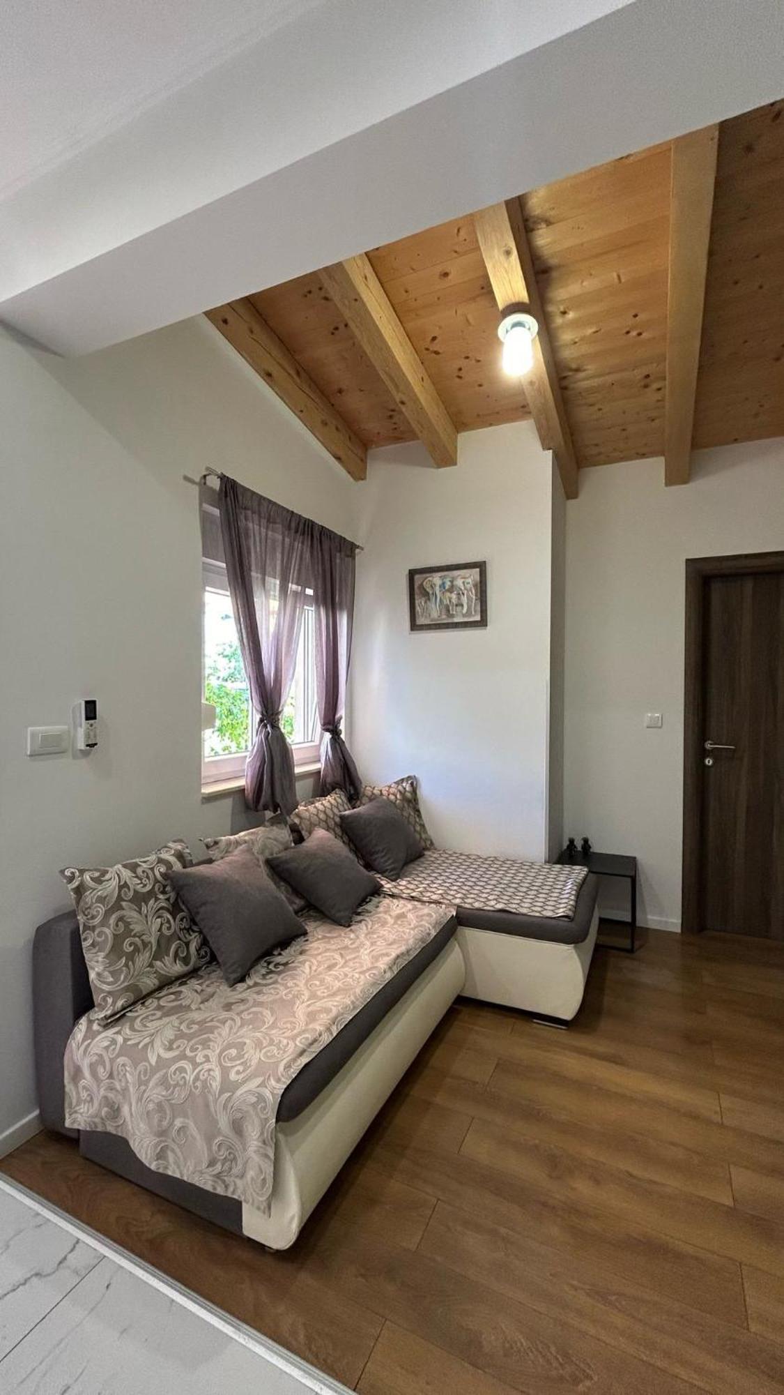 By Osibov, Diamondfish Apartment Kastela Ngoại thất bức ảnh