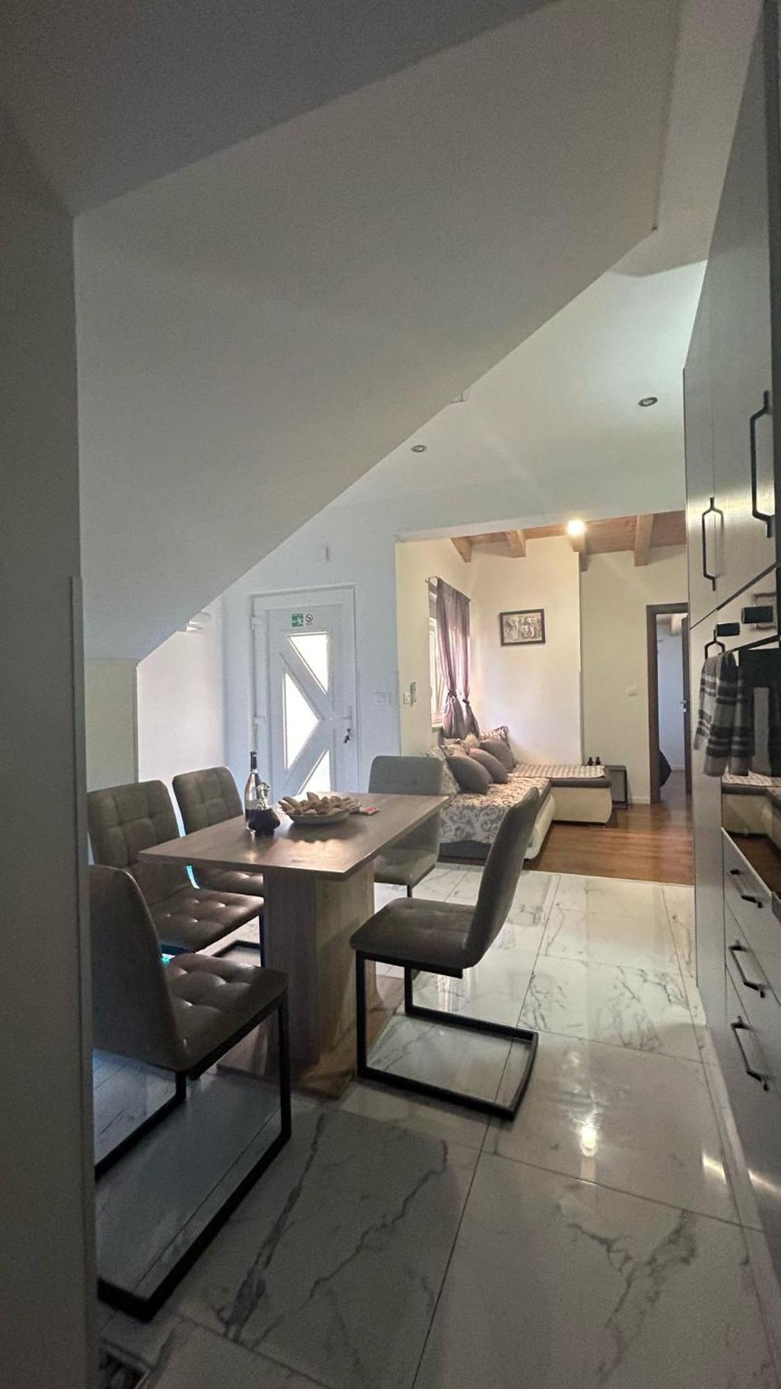 By Osibov, Diamondfish Apartment Kastela Ngoại thất bức ảnh